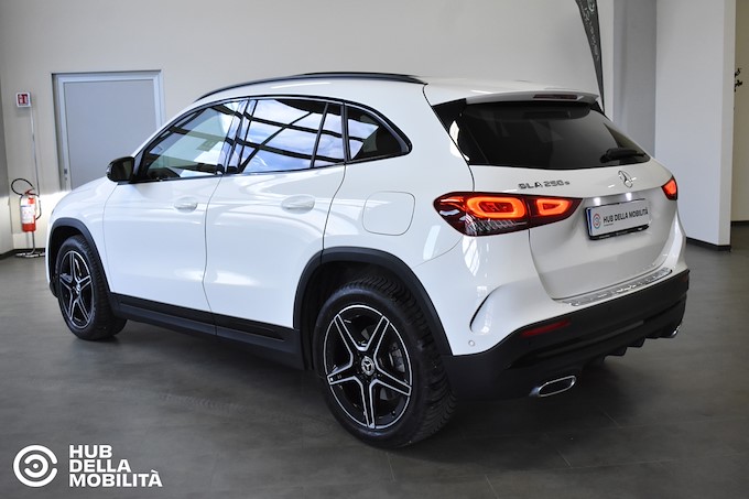MERCEDES-BENZ GLA 250 e hybrid EQ Premium